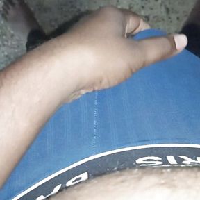 Hungry cliff 7 inch ki Desi penis drop sperm