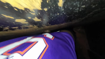 HETERO VAI NAS CABINES ESCONDIDO DA SUA ESPOSA PRA CHUPAR ROLA