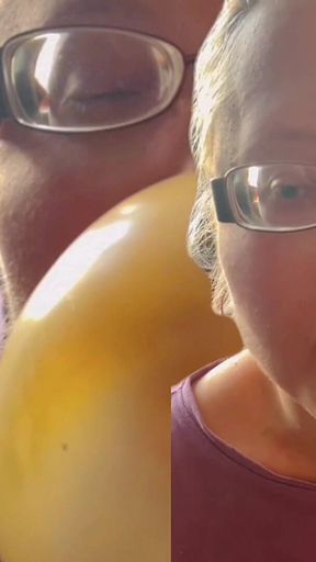 Asmr Bubble Gum - Asmr, Bubble Gum Fetish, Eye Glasses Fetish, Lip Fetish