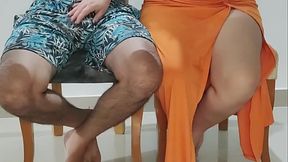 CASERO CACHONDA COLOMBIANA ENGA&Ntilde_A A SU MARIDO CON EL SU HERMANASTRO