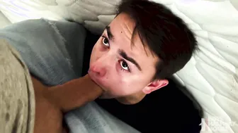 Masyn Thorne Takes Deep Bareback Pounding from Big Cock Daddy
