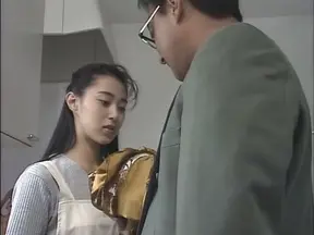 Hot Asian babe, Hitomi Shiraishi sucks and fucks an old guy