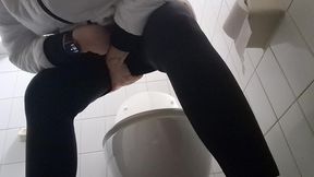 farting and pee in the public bathroom all to be enjoyed 4k