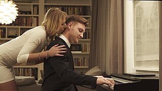 Pianist Play Sex Session