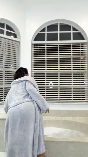 Big Ass Bouncing on Dildo &amp; Horny Bathtub Pussy Play