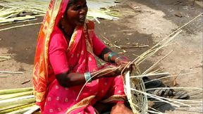 गांव की आंटी को जवान लड़के ने अपने लोड़े से खूब मजा करवाया। साफ हिन्दी आवाज में