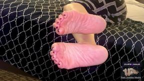 Sunny12s Big Meaty Soles in Your Face She Claps Her Feet