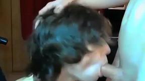 ”Athletic gay jock fools around before BJ”