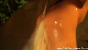 Indian beauty practices Bharat Natyam and gives a sensual fellatio