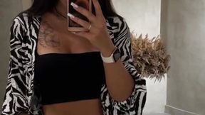 Zebra vibes, wild desires 🖤🤍