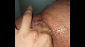 Dedeandome el culo