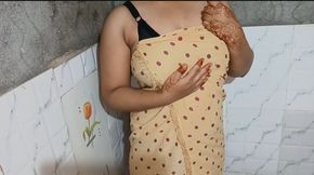 Hot And Sexy Bhabhi In Bathroom Video