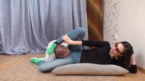 Chick gives henpecked man chance to smell ass in jeans, vf1721h 720p