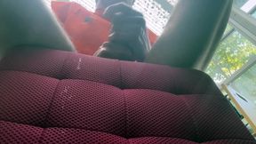 Camera Facing up From Floor See Head of 10 in Bwc Veiny