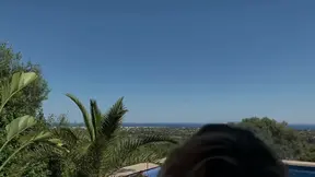 Summer Love Deel 4 - amateur MILFs geven geweldige pijpen en zuigen groot