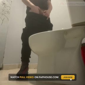 Amateur Friends Pissing Together in the Club's Toilets