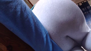 Smelly farts in hot tight yoga pants do you want to smell all?