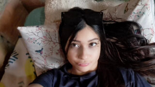 Video amatoriale di una celebrità lesbica latina diciottenne che si masturba