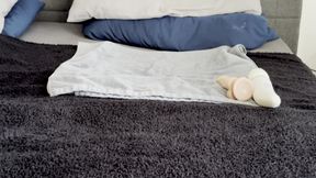 Squirting Milf with flashing Buttplug and pierced tits