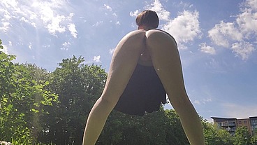 Enjoying this glorious sunny weather and the breeze on my cunt ️?