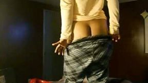 Sensational amateur booty of a dark skin kinky Desi babe