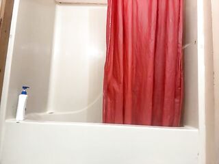 Disfrutando un baño ???? rico solo en la casa