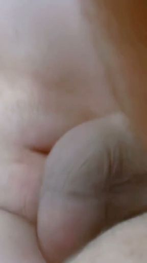 Oriental beauty Safia in her first and only porn video   Clip 3