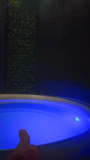 Hot tub fuck ✨