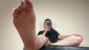 Ignoring You & Playing Tetris - foot fetish