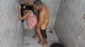 Stepdaughter with a Beautiful and Large Butt Thanks Her Stepdad for the New 100% Anal Dress