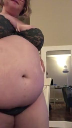 ALICE EATS: STUFFING DESERT INTO MY BULGING BELLY