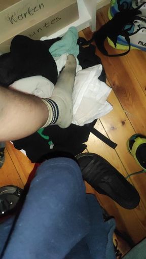 Hammer!! Take a Look at What the Dj Bro