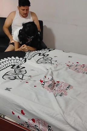 Venezuelan Lady Sells Her Body to Colombian Man for 5 Dollars