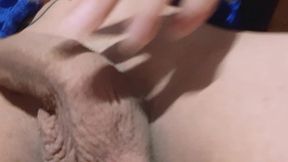 e se eu te fizesse uma chamada de video e sem dizer nada ja batendo uma e prestes a gozar, te mostro o leite saindo do pau e desligo. o que voce faria?? atende ou desliga? video conpleto