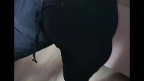 weting pants belly button fetish