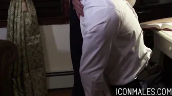 Muscular assistant Killian James fucked hard by daddy boss Rodney Steele