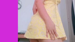 chica latina se desnuda en vivo