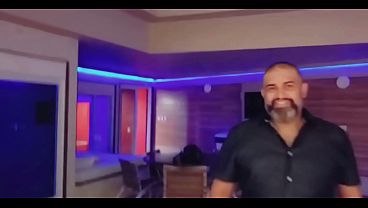 Fizemos uma Troca de Casal na su&iacute_te de festa do motel Vitara
