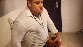 yuri gaucho - paciente com febre do tesao - medico socou pica medicinal na garganta do puto