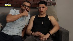 padrasto ensina enteado a foder