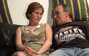 Eltern alleine zu Hause 1