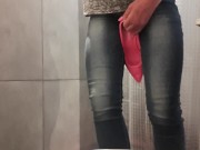 Wetting my Jenas all go to my shoes I show you when get off my high heels and rub my clit by heels