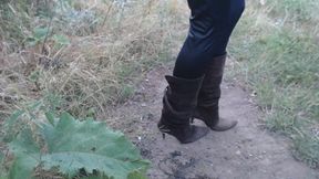 Getting My Old Boots Muddy (WMV)