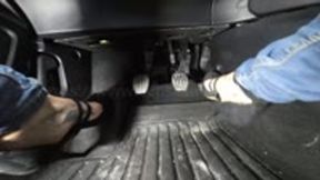 Laura Sanchez drives with black summer shoes - Feet POV