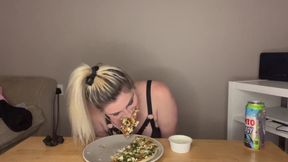 No Hands Messy Pizza Eating Mukbang Challenge