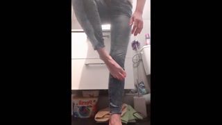 Desperate Pee in my Jeans