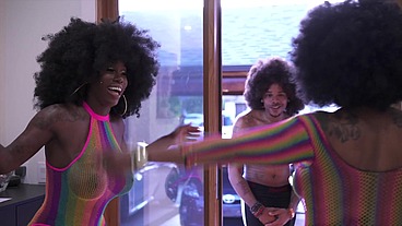Sexy Pornstars Porsha Carrera and Ebony Mistuqe
