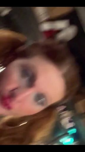 I Give Privates and if You Want to Kiss My Shecock, We Can Talk About It