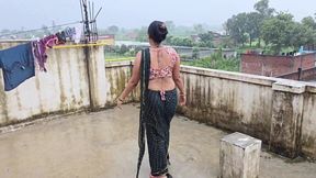 Apne he stepsister ki friend ko virgin pussy fuck kiya or pussy ros nikal kar jiv se chata,gud ki ros pilaya..