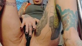 Pizza & Pussy Slapping